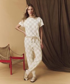 Therusticpost.shop297a4b04f6 4