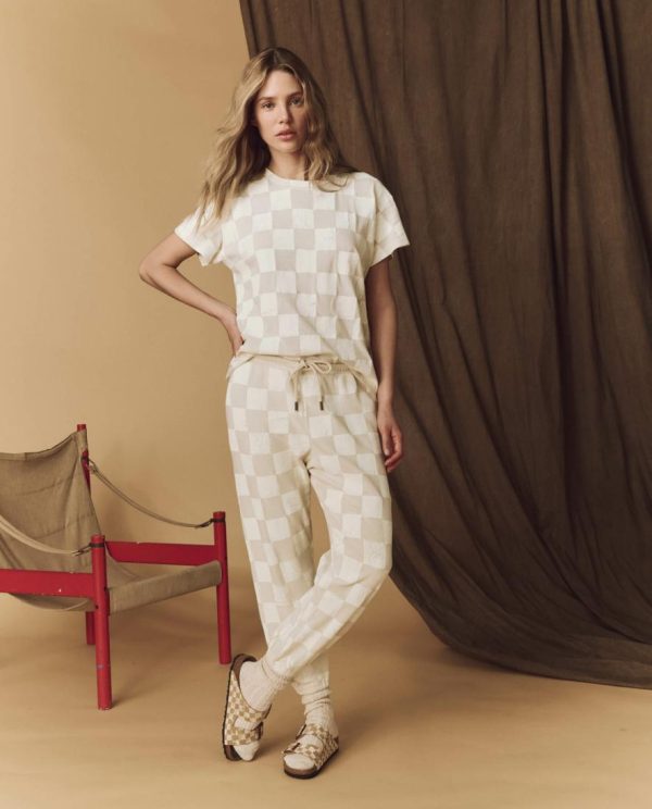 Therusticpost.shop297a4b04f6 4